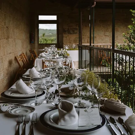 阿尔玛利兹官员乡村酒店